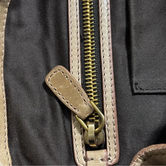 Miu Miu Beige Leather Clutch With Crystal Heart Charm - Picture 8 of 10